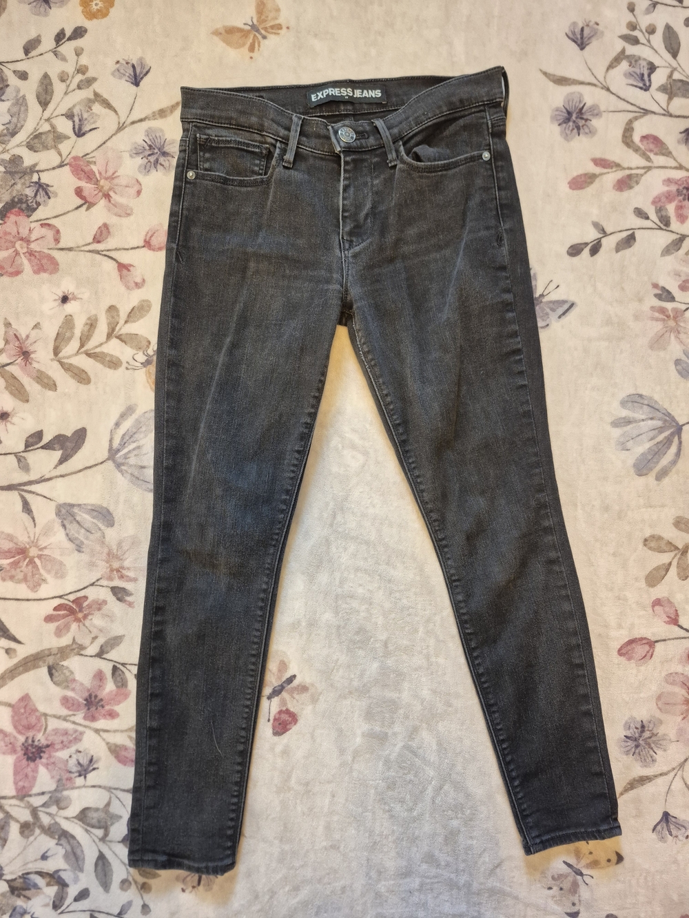 Express Women's Skinny Jeans in Charcoal Black